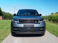 Land Rover Range Rover P440e SE 21
