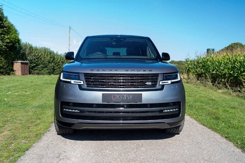 Land Rover Range Rover P440e SE 21