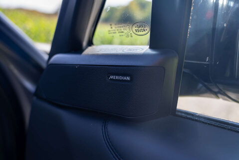 Land Rover Range Rover P440e SE 13