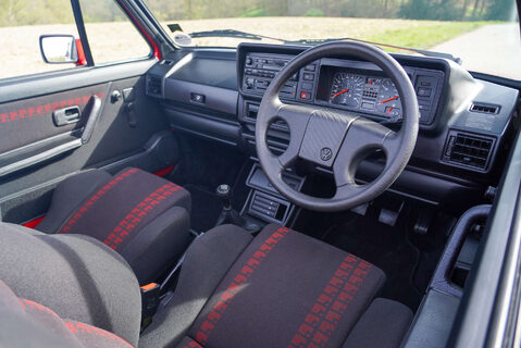 Volkswagen Golf 1.8 Golf GTi SportLine 2dr 9
