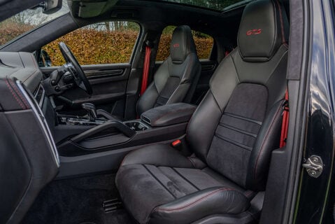 Porsche Cayenne 4.0 Cayenne GTS Auto 4WD 5dr 9