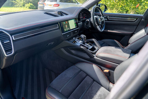 Porsche Cayenne 4.0 Cayenne GTS Auto 4WD 5dr 8