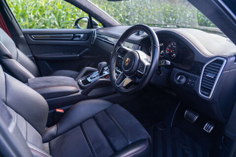 Porsche Cayenne 4.0 Cayenne GTS Auto 4WD 5dr 9