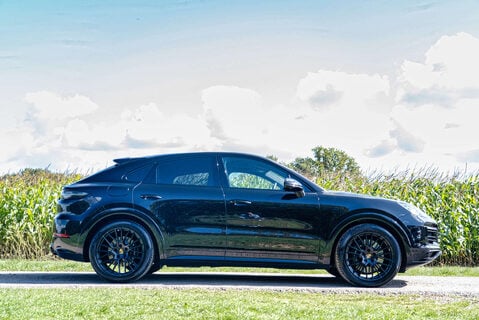Porsche Cayenne 4.0 Cayenne GTS Auto 4WD 5dr 3