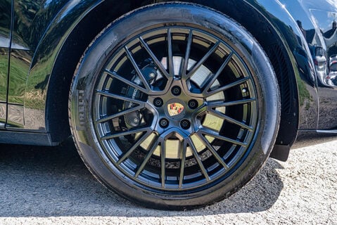 Porsche Cayenne 4.0 Cayenne GTS Auto 4WD 5dr 6