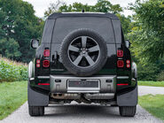 Land Rover Defender D300 X-Dynamic HSE Hard Top 21