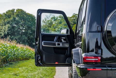 Mercedes-Benz G Class G63 AMG V8 BiTurbo 7