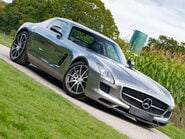 Mercedes-Benz A Class SLS AMG 19