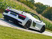 Audi R8 5.2 R8 Spyder Quattro V10 Semi-Auto 4WD 2dr 20