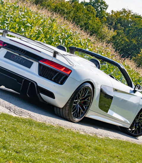 Audi R8 5.2 R8 Spyder Quattro V10 Semi-Auto 4WD 2dr 1