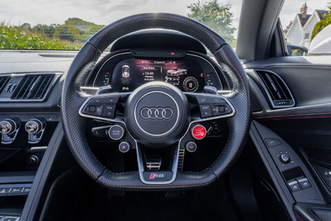 Audi R8 5.2 R8 Spyder Quattro V10 Semi-Auto 4WD 2dr 12