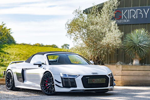Audi R8 5.2 R8 Spyder Quattro V10 Semi-Auto 4WD 2dr 27