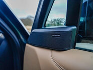 Land Rover Range Rover D300 SE 13