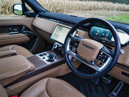 Land Rover Range Rover D300 SE 9