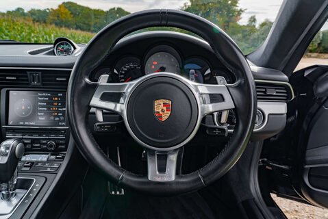 Porsche 911 3.8 Carrera S PDK 12
