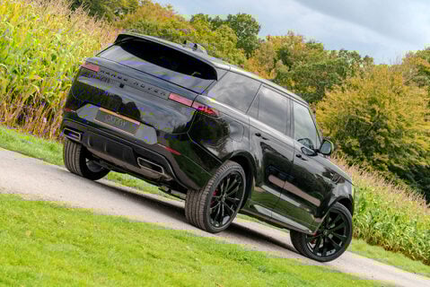Land Rover Range Rover Sport P400 Dynamic SE 19