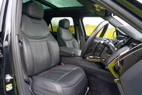 Land Rover Range Rover Sport P400 Dynamic SE 10