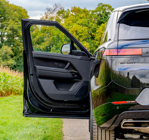 Land Rover Range Rover Sport P400 Dynamic SE 1