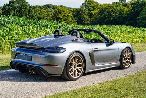 Porsche 718 Spyder RS 4