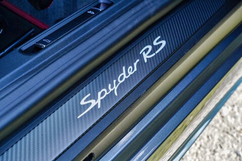 Porsche 718 Spyder RS 21