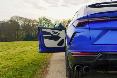 Lamborghini Urus 4.0 V8 BiTurbo SUV 5dr Petrol Auto 4WD Euro 6 (650 ps) 7