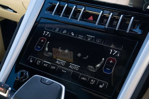 Lamborghini Urus V8 16