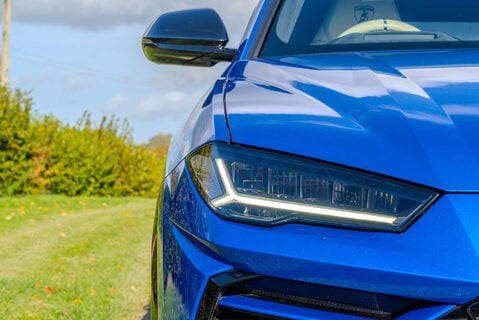 Lamborghini Urus V8 25