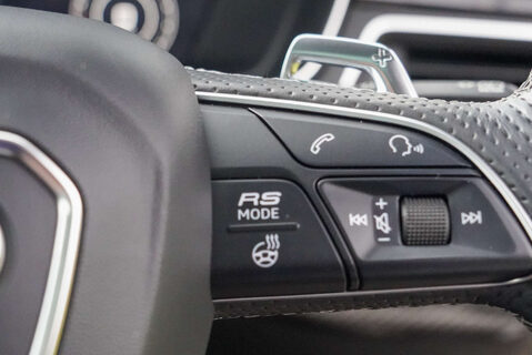 Audi RS4 Carbon Black 16