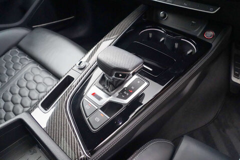 Audi RS4 Carbon Black 15