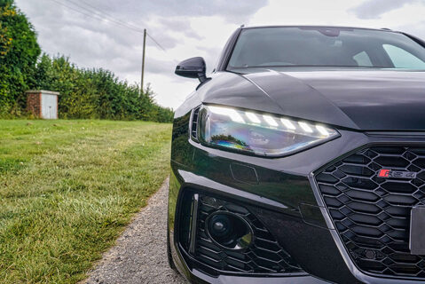 Audi RS4 Carbon Black 21