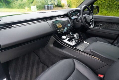 Land Rover Range Rover Sport D350 First Edition 8