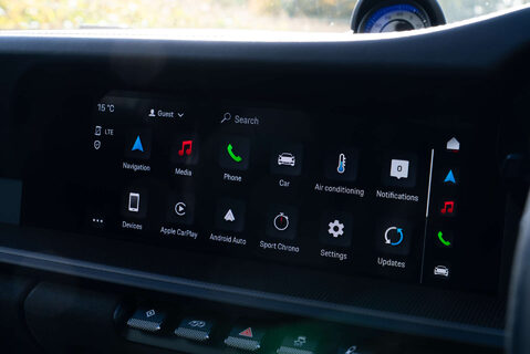 Porsche 911 Carrera 4 GTS PDK 17