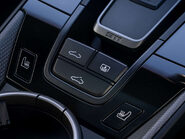 Porsche 911 Carrera 4 GTS PDK 18