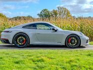 Porsche 911 Carrera 4 GTS PDK 4