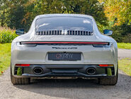 Porsche 911 Carrera 4 GTS PDK 26