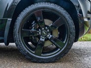 Land Rover Defender V8 Carpathian Edition 5