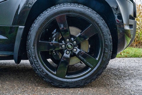 Land Rover Defender V8 Carpathian Edition 5