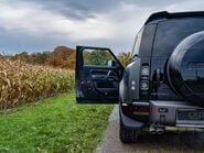 Land Rover Defender V8 Carpathian Edition 7