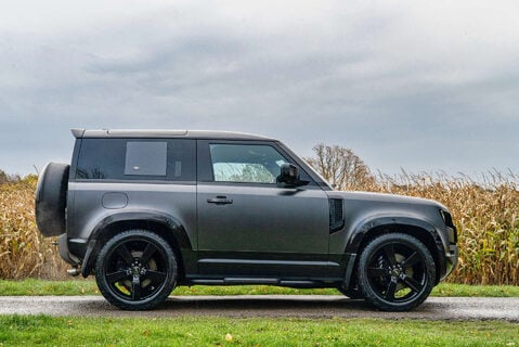 Land Rover Defender V8 Carpathian Edition 3