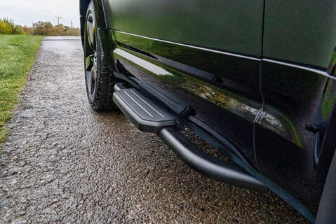 Land Rover Defender V8 Carpathian Edition 22