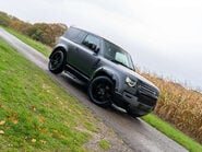 Land Rover Defender V8 Carpathian Edition 19