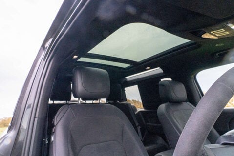 Land Rover Defender V8 Carpathian Edition 10