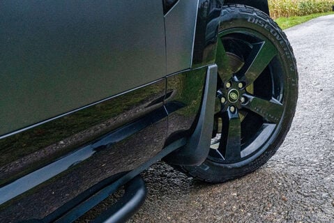 Land Rover Defender V8 Carpathian Edition 6