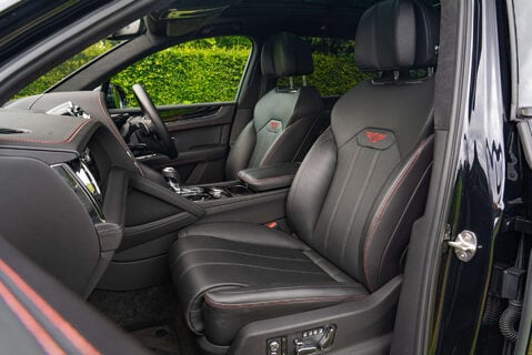 Bentley Bentayga 4.0 V8 (550 ps) 9