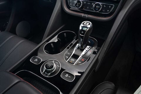 Bentley Bentayga 4.0 V8 (550 ps) 14