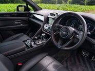 Bentley Bentayga 4.0 V8 (550 ps) 10