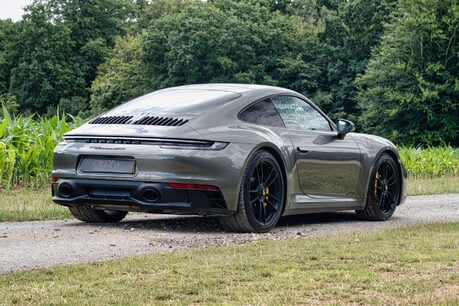 Porsche 911 Carrera GTS PDK