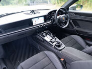 Porsche 911 Carrera GTS PDK 8