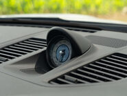 Porsche 911 Carrera GTS PDK 18