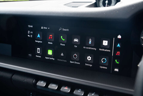 Porsche 911 Carrera GTS PDK 17